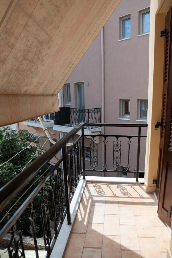 Destino Home Overlooking The Venetian Port Of Chania Chania  Buitenkant foto