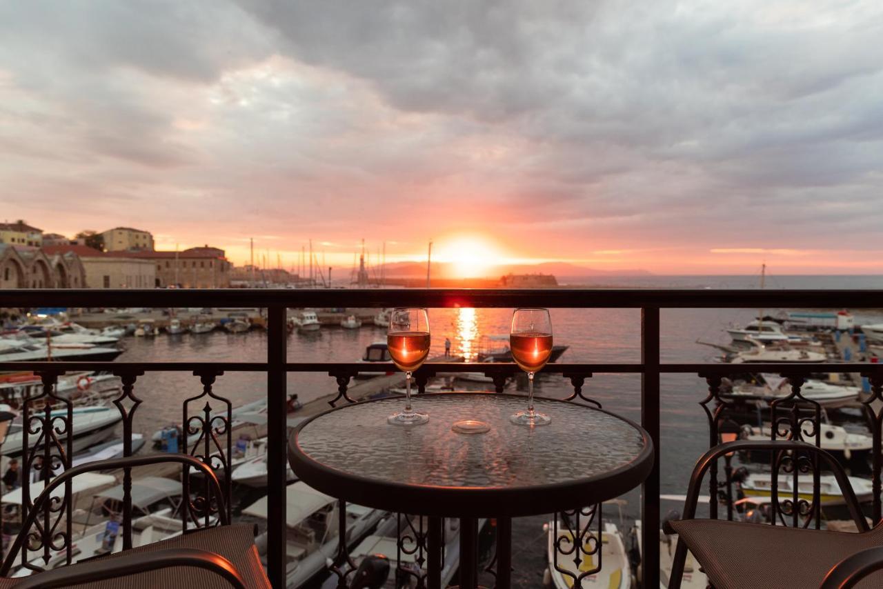 Destino Home Overlooking The Venetian Port Of Chania Chania  Buitenkant foto