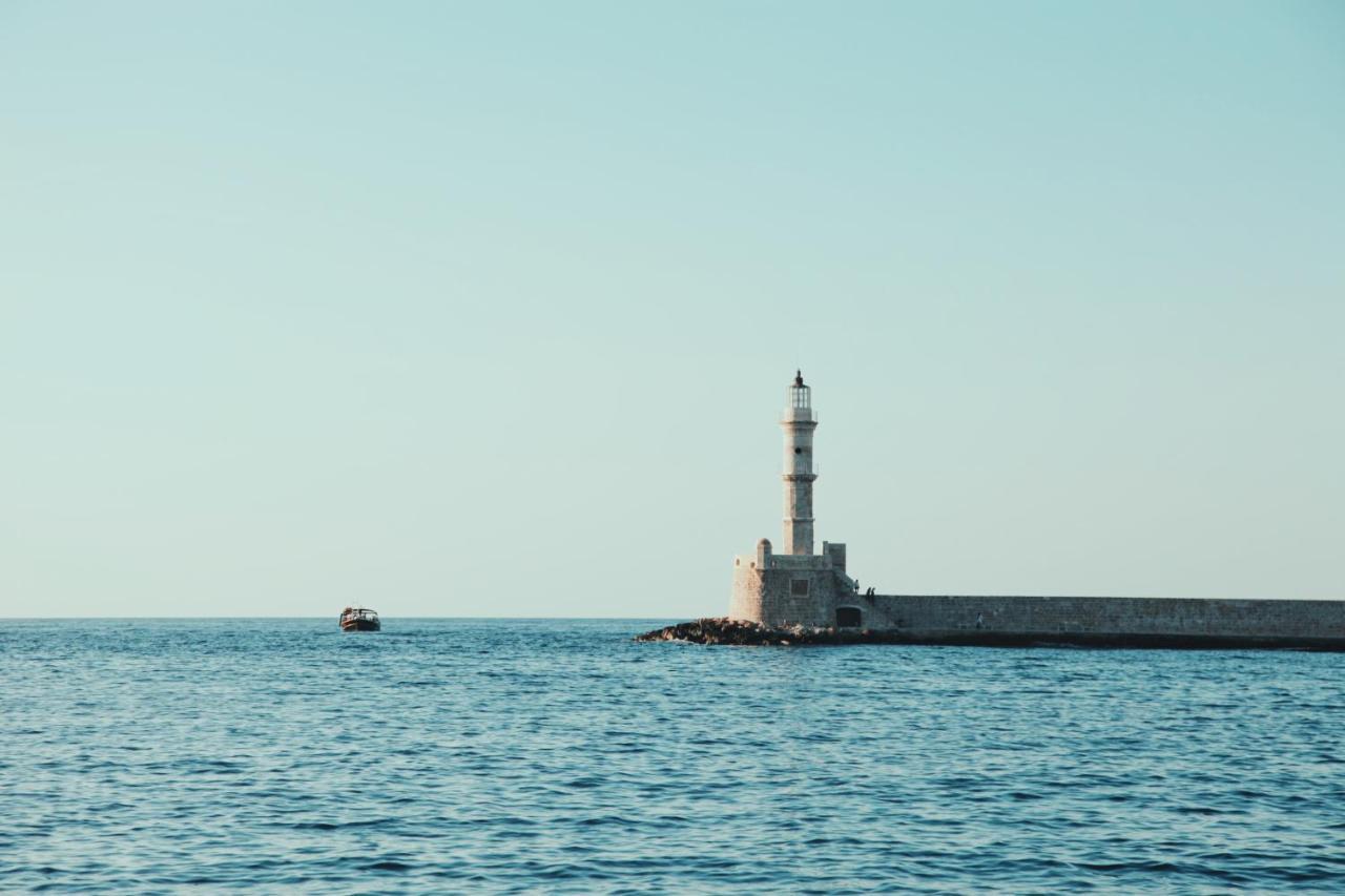 Destino Home Overlooking The Venetian Port Of Chania Chania  Buitenkant foto